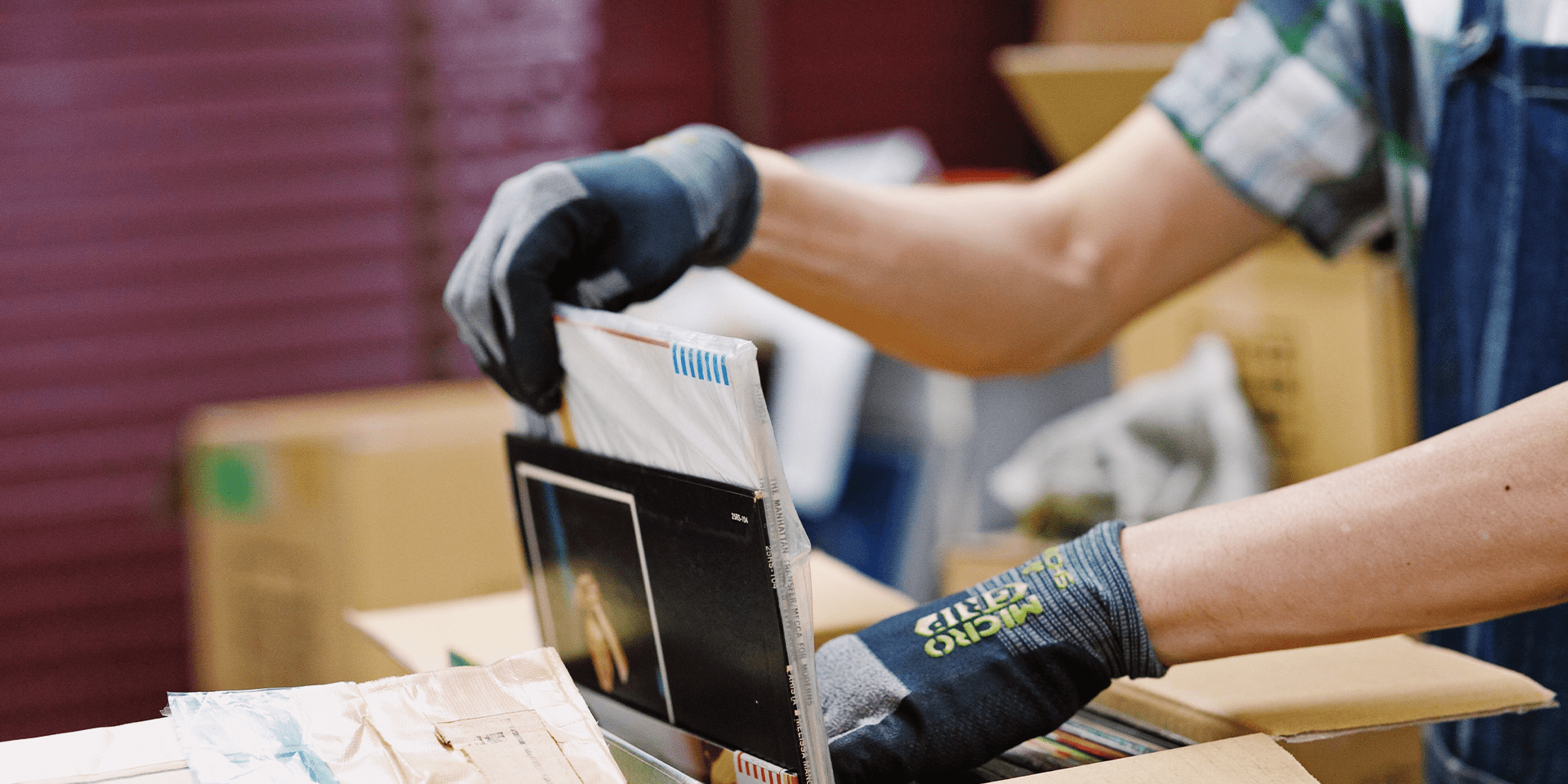 careers.hero.image_alt_2