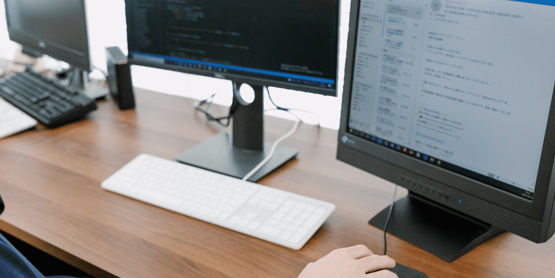 careers.hero.image_alt_5